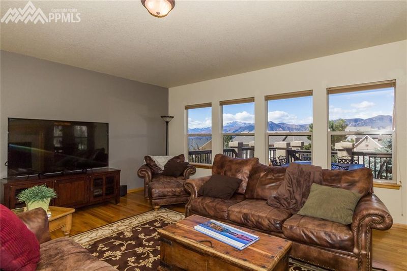 13045 Rockbridge Cir, Colorado Springs, CO 80921