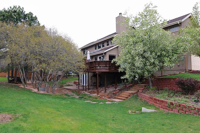 1305 Allegheny Dr, Colorado Springs, CO 80919