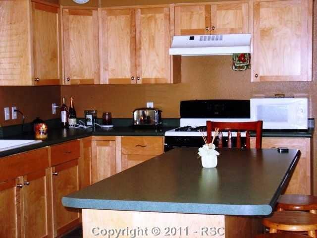 1305 Coolcrest Dr, Colorado Springs, CO 80906