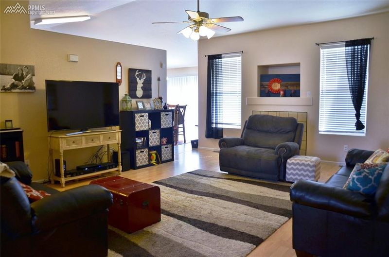 1305 Lords Hill Dr, Fountain, CO 80817