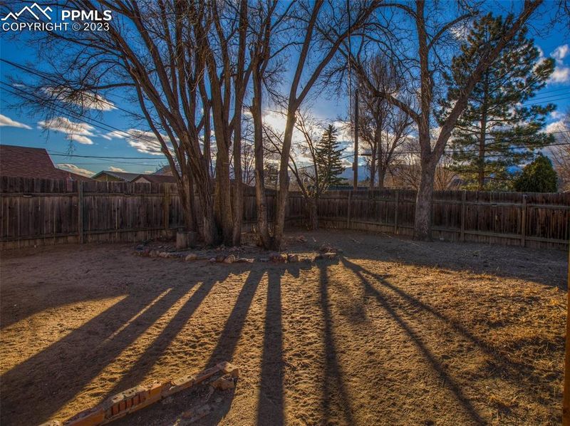 1306 Edith Ln, Colorado Springs, CO 80909