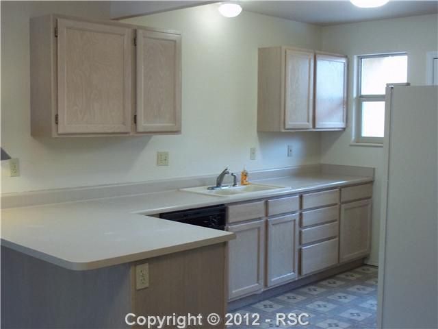 1307 E Parkway Dr, Colorado Springs, CO 80905