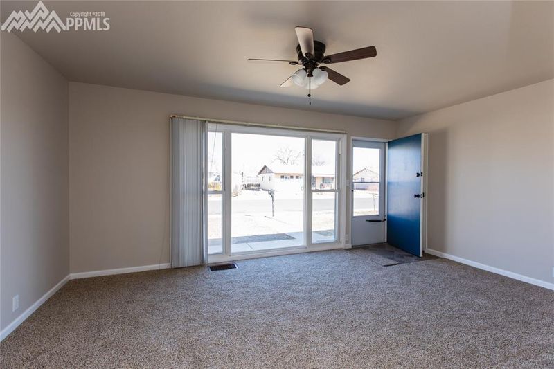 1307 Richards Ave, Colorado Springs, CO 80905