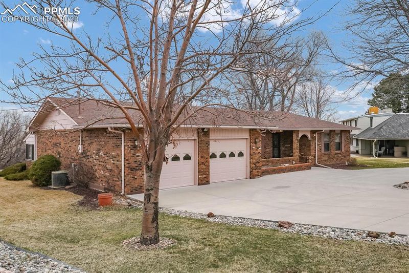 131 Chamberlin Ave, Colorado Springs, CO 80906