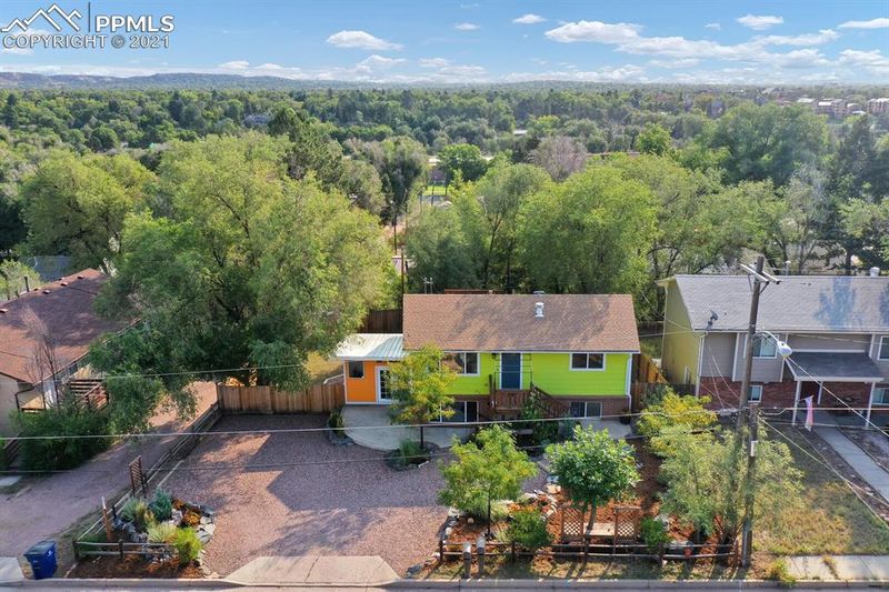 1311 N Chestnut St, Colorado Springs, CO 80905