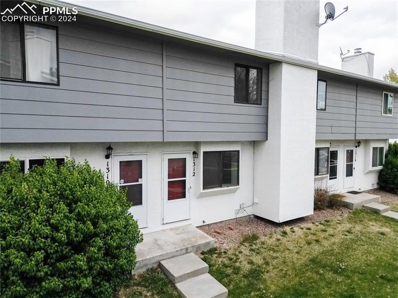 1312 Soaring Eagle Dr, Colorado Springs, CO 80915