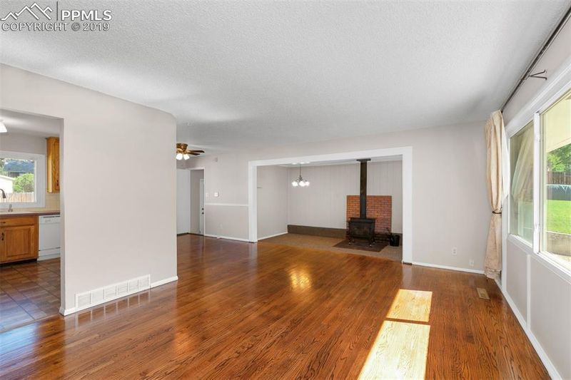 1314 Edith Ln, Colorado Springs, CO 80909