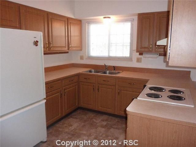 1315 Auburn Dr, Colorado Springs, CO 80909