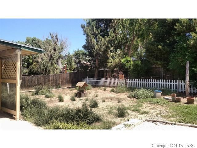 1315 Sanderson Ave, Colorado Springs, CO 80915