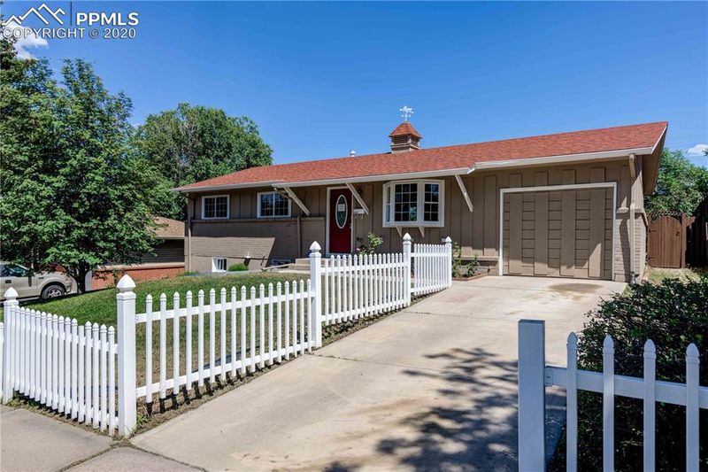 1315 Server Dr, Colorado Springs, CO 80910