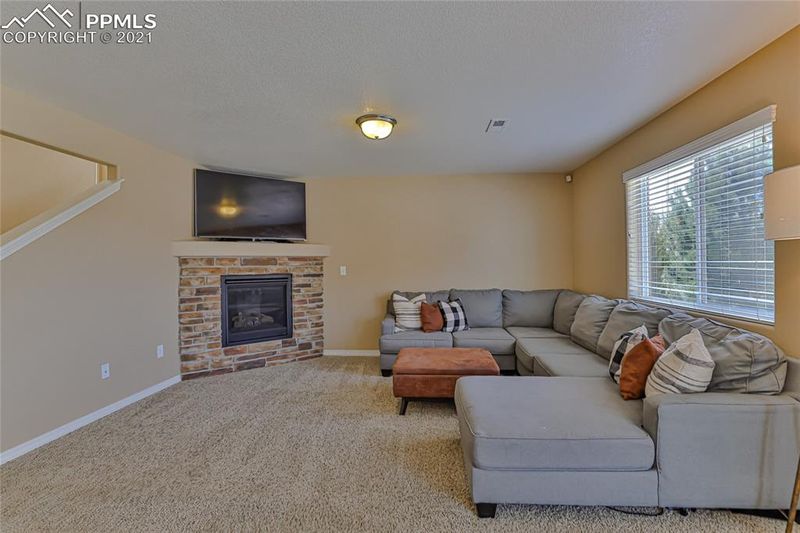 13174 Diamond Edge Way, Colorado Springs, CO 80921