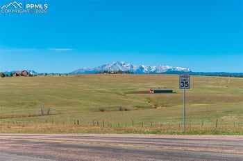1318 Montcombe Dr, Monument, CO 80132