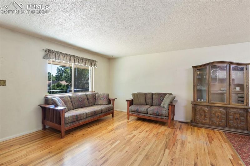 1318 Royale Dr, Colorado Springs, CO 80910