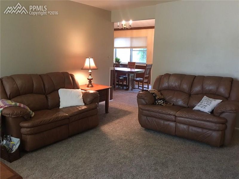 1318 Wynkoop Dr, Colorado Springs, CO 80909