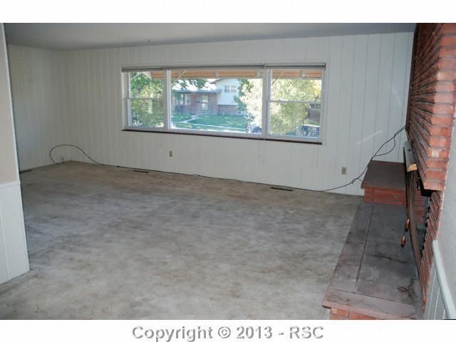 1319 Hillcrest Ave, Colorado Springs, CO 80909