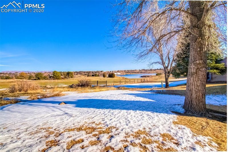 132 Cobblestone Dr, Colorado Springs, CO 80906