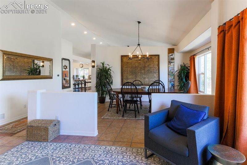 1320 Chartwell Vw, Colorado Springs, CO 80906