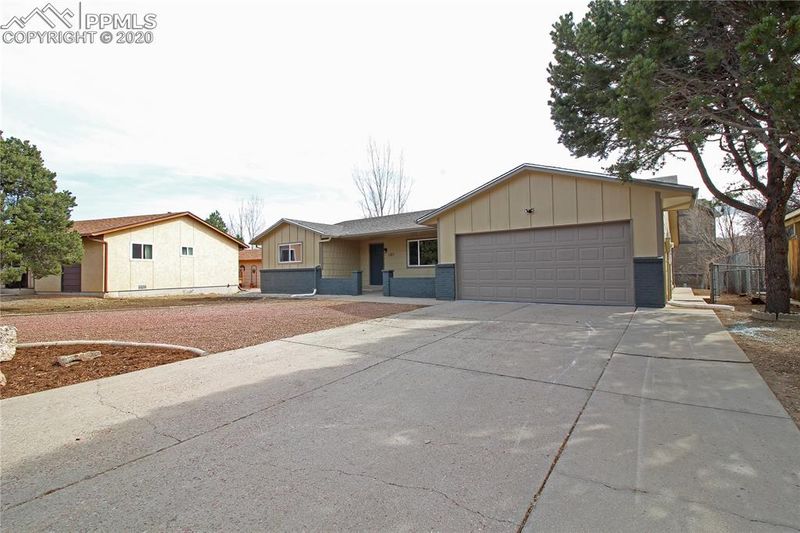 1321 Darby St, Colorado Springs, CO 80907