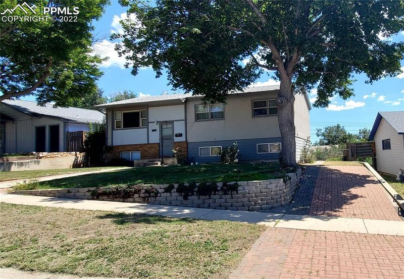 1321 Edith Ln, Colorado Springs, CO 80909