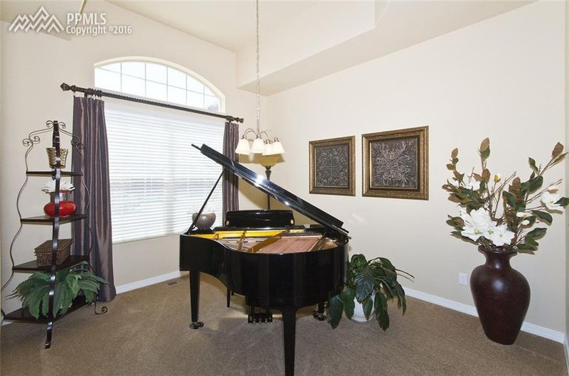 13242 Penfold Dr, Colorado Springs, CO 80921