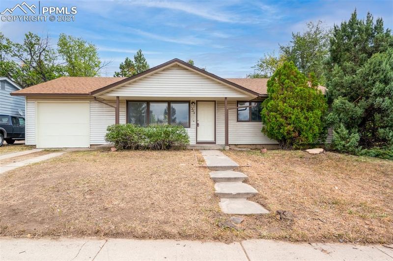 1325 N Circle Dr, Colorado Springs, CO 80909
