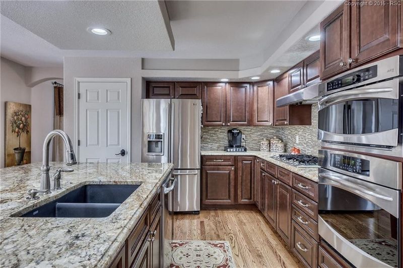 1325 Meadowlake Way, Monument, CO 80132