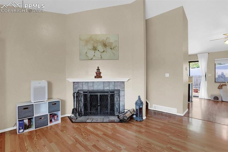 1325 Rotterdam Cir, Colorado Springs, CO 80907
