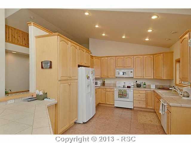13250 Deer Ridge Way, Larkspur, CO 80118