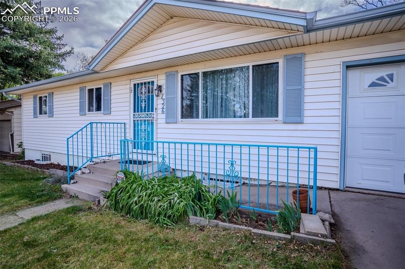 1326 Delaware Dr, Colorado Springs, CO 80909