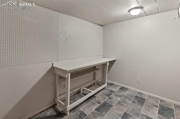 1327 Kern St, Colorado Springs, CO 80915