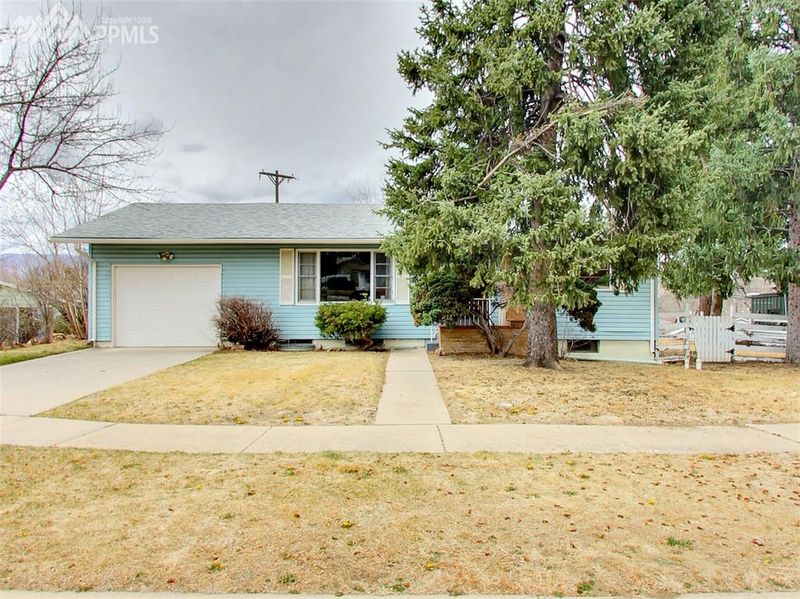 1328 Bennett Ave, Colorado Springs, CO 80909