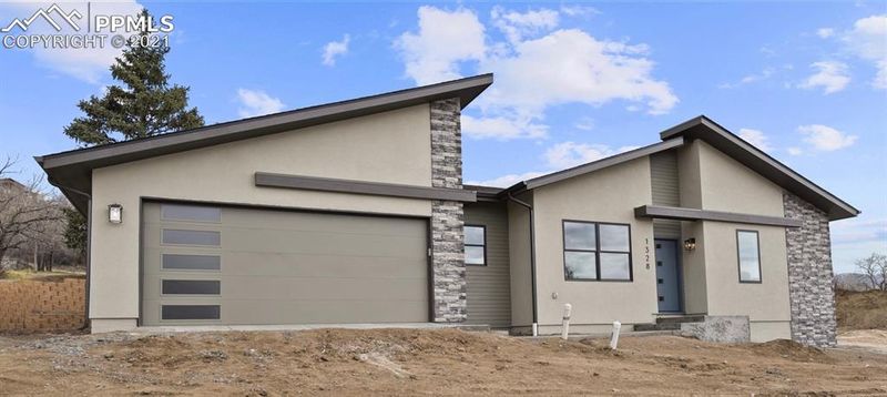 1328 N Chestnut St, Colorado Springs, CO 80905