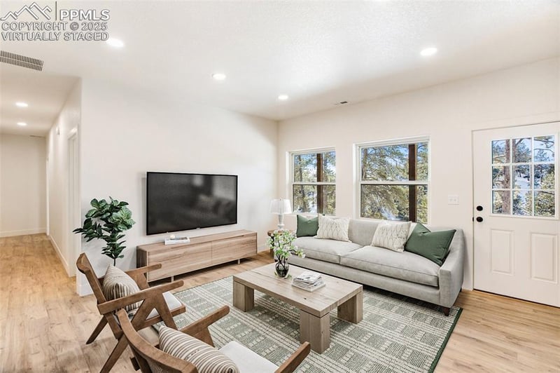 1328 Mountain Estates Rd, Florissant, CO 80816