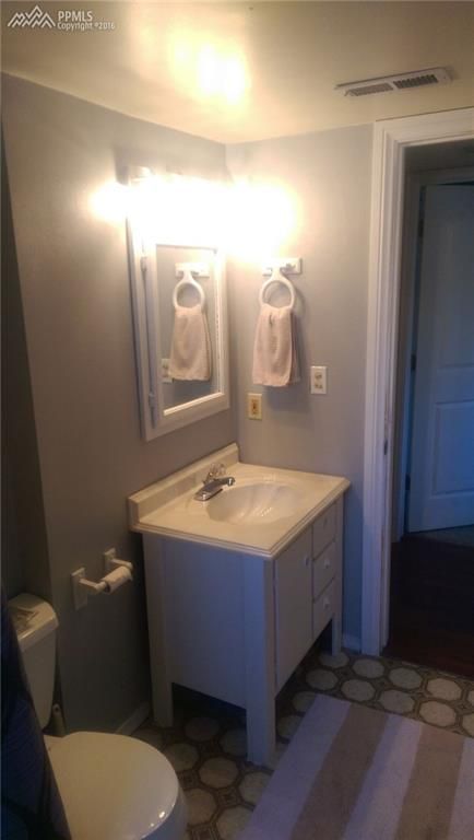 133 Kingsley Ct, Pueblo, CO 81005