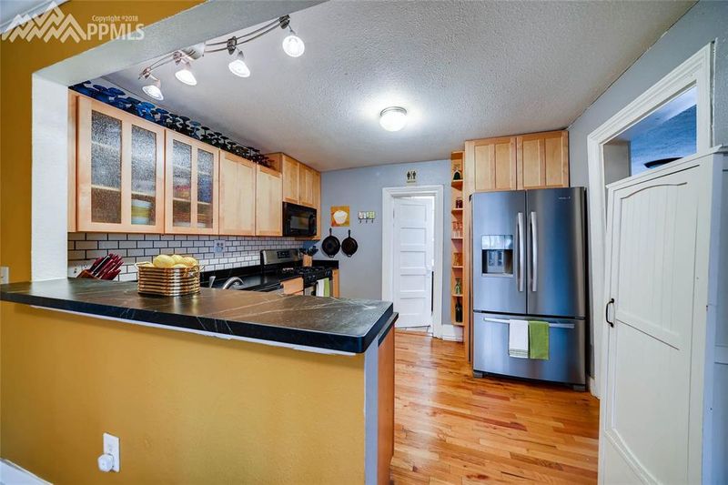 133 W Mill St, Colorado Springs, CO 80903