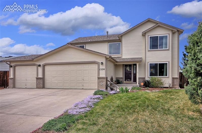 1330 Marsh Hawk Dr, Colorado Springs, CO 80911