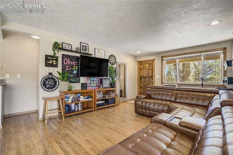 1332 S 25th St, Colorado Springs, CO 80904