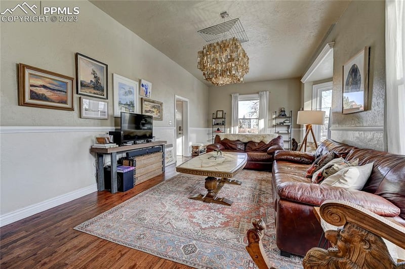 1332 Corona St, Colorado Springs, CO 80903