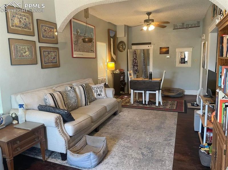 1333 E 10th St, Pueblo, CO 81001