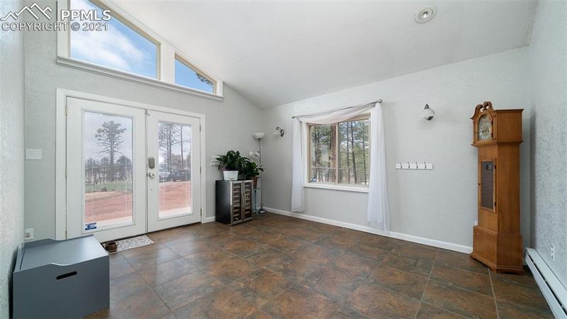 13335 Black Forest Rd, Colorado Springs, CO 80908