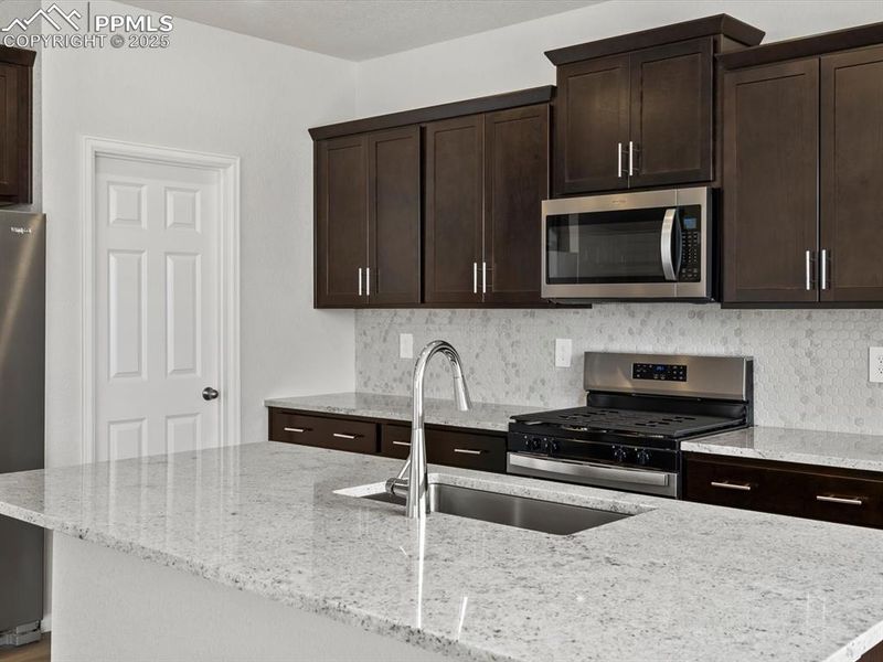 13339 Valley Peak Dr, Peyton, CO 80831