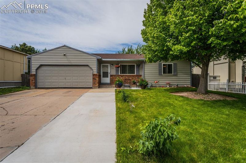 1335 Sandpiper Dr, Colorado Springs, CO 80916
