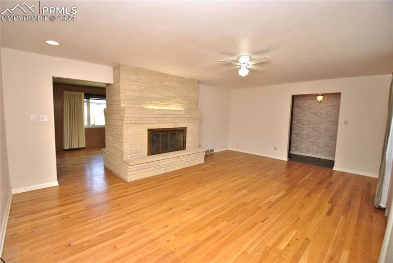 1336 Hillcrest Ave, Colorado Springs, CO 80909
