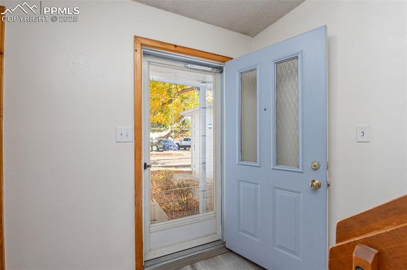 1337 Firefly Cir, Colorado Springs, CO 80916