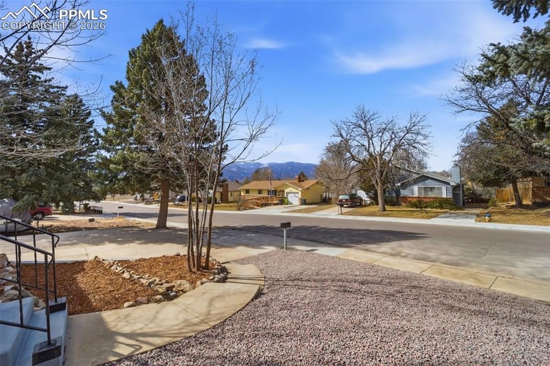 1341 Shenandoah Dr, Colorado Springs, CO 80910
