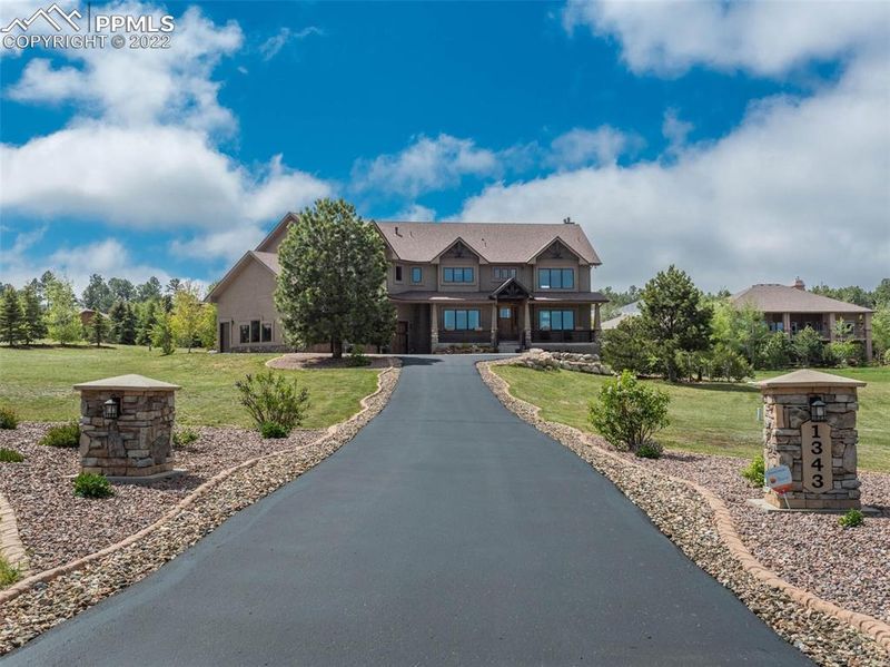 1343 Castlecombe Ln, Monument, CO 80132