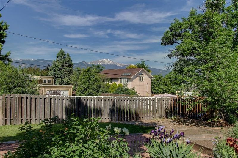 1346 Hillcrest Ave, Colorado Springs, CO 80909