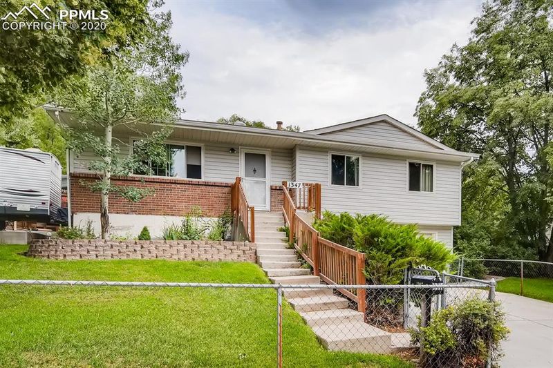 1347 N 25th St, Colorado Springs, CO 80904