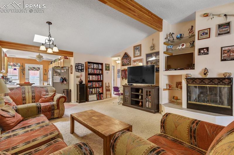 1347 E Parkway Dr, Colorado Springs, CO 80905