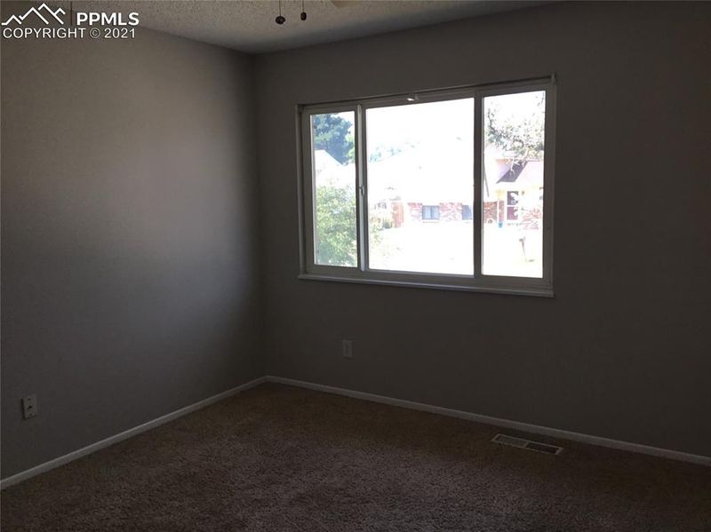 1349 Commanchero Dr, Colorado Springs, CO 80915